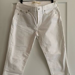NWOT Gap 1969 Best Girlfriend White Jeans SZ 27